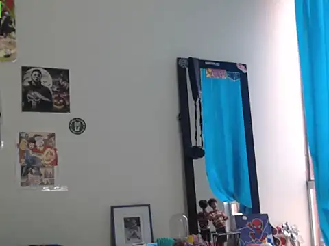 caramel doll   online show from October 20, 2025, 5:24 pm