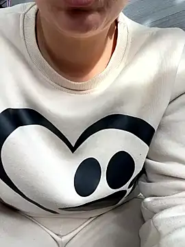 Daiana Andra online show from December 15, 2025, 9:59 am