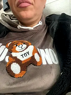 Snapshot of Daiana_Andra chatting on October 14, 2025, 2:50 pm Daiana Andra online show from October 14, 2025, 2:50 pm