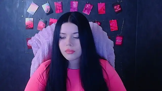 Mona Esty online show from November 6, 2025, 6:34 pm