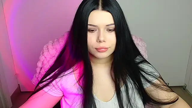 Mona Esty online show from October 12, 2025, 5:14 pm