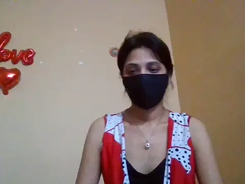 Snapshot of swethareddyy9119 chatting on October 18, 2025, 11:12 am swethareddyy9119 online show from October 18, 2025, 11:12 am