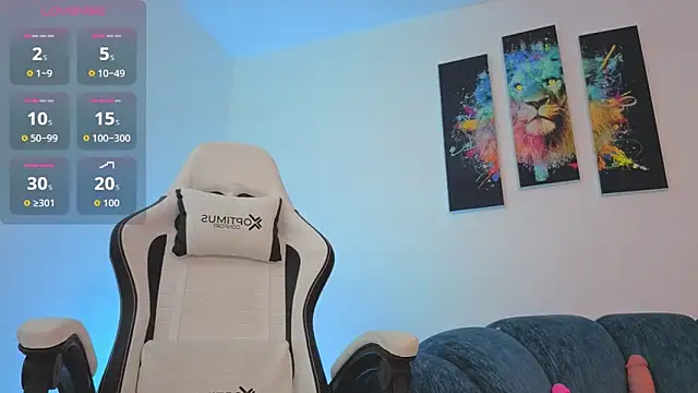 Violet Jhonson online show from October 7, 2025, 2:07 pm