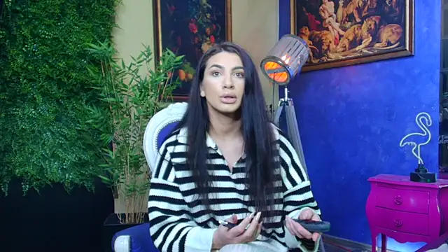 nicolepalmer online show from November 12, 2025, 12:20 pm