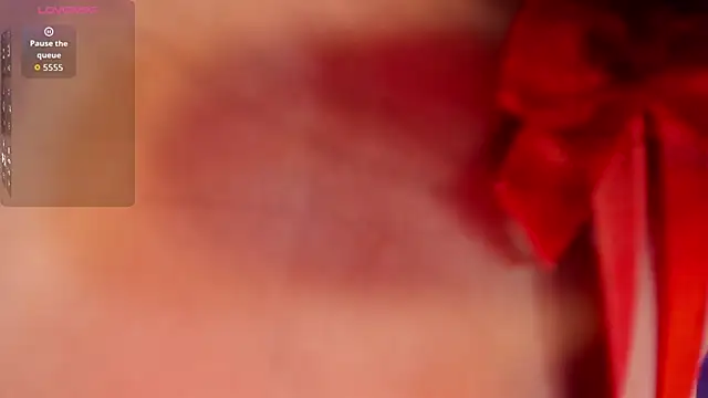 mara swan  online show from November 7, 2025, 7:07 pm