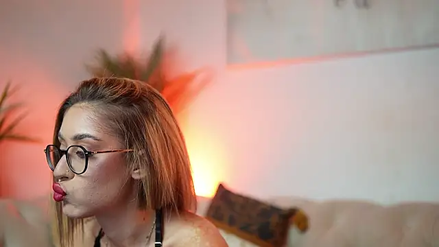 AileenKiss online show from October 12, 2025, 6:53 pm