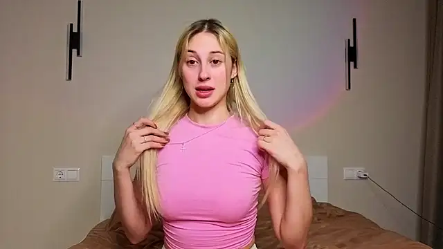 foxy vivi online show from November 2, 2025, 4:01 pm