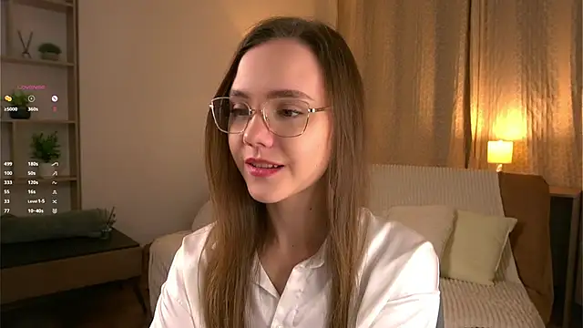 SweetSaraPie online show from April 8, 2026, 7:04 pm