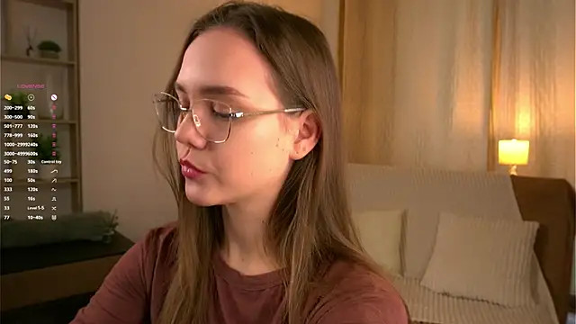 SweetSaraPie online show from February 8, 2026, 7:17 am