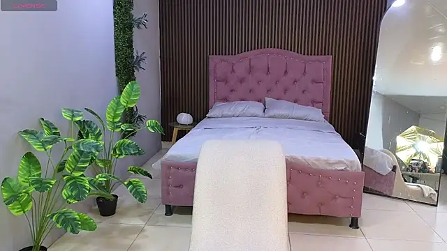 sexengel lisa online show from February 26, 2026, 3:45 pm