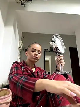 VikaFever online show from October 22, 2025, 2:33 am