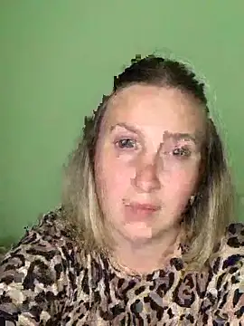 KristyFlowerX online show from October 8, 2025, 12:17 pm