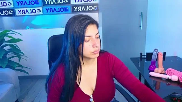 Violetta Swett  online show from October 30, 2025, 2:36 pm