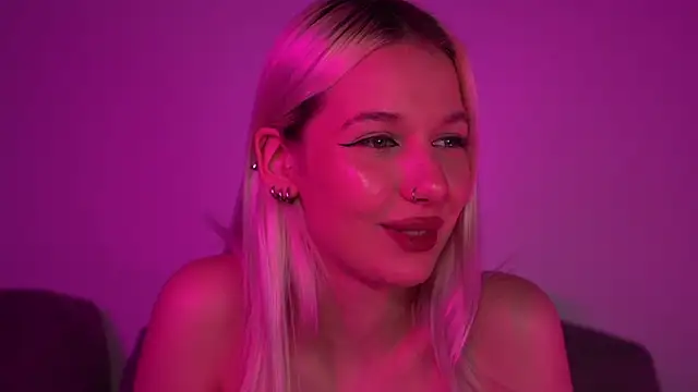 RanyThomson online show from April 23, 2026, 6:20 pm