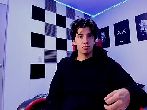 jeycobb online show from November 16, 2025, 12:32 pm