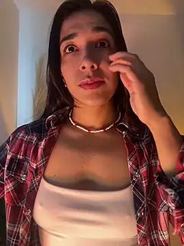 SabrinaEvanss  online show from July 6, 2026, 4:09 pm