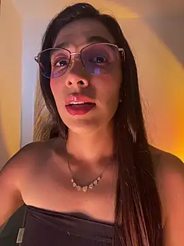 SabrinaEvanss  online show from June 12, 2026, 10:07 pm