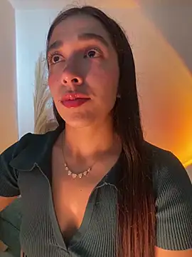 SabrinaEvanss  online show from June 11, 2026, 7:00 pm