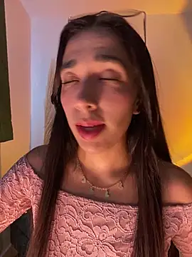 SabrinaEvanss  online show from June 13, 2026, 9:13 pm