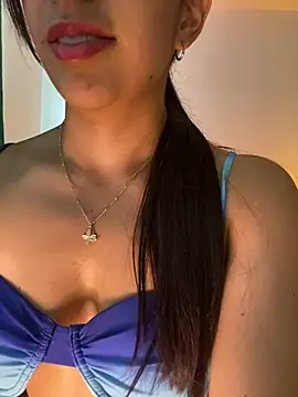 SabrinaEvanss  online show from July 12, 2026, 8:09 pm