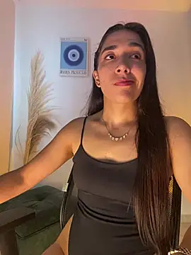 SabrinaEvanss  online show from June 26, 2026, 8:03 pm