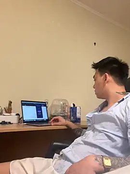 latava online show from October 8, 2025, 5:13 pm