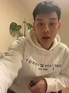 latava online show from October 16, 2025, 6:05 pm