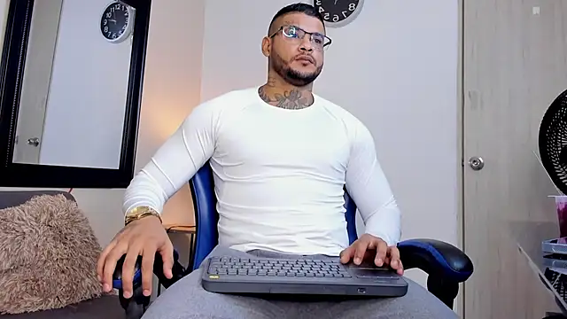 MICHELL ARTHUS  online show from October 12, 2025, 2:46 am