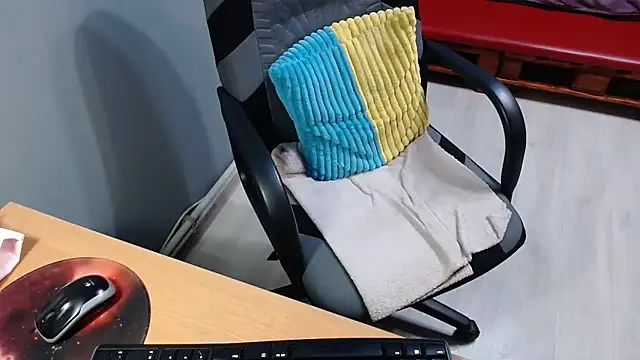 Ledi Catherin online show from February 24, 2026, 11:27 pm