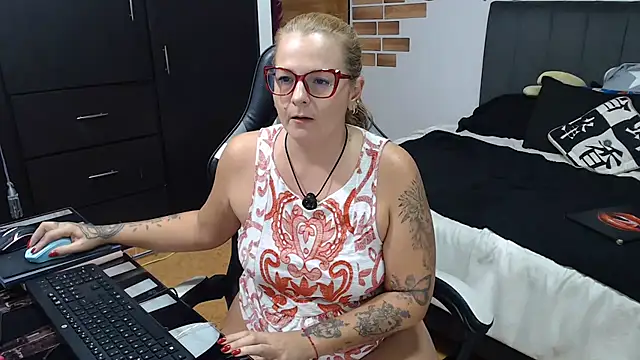 Snapshot of perlagoloza05 chatting on July 7, 2026, 3:20 am perlagoloza05 online show from July 7, 2026, 3:20 am