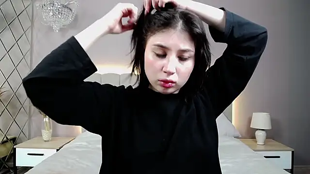 DianaMello online show from November 8, 2025, 5:11 am