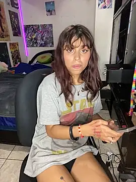 Freyaa sama online show from October 15, 2025, 4:00 am