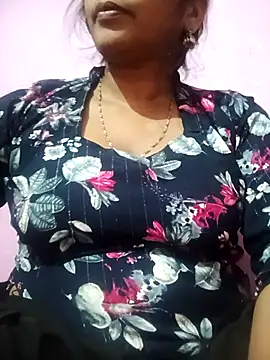 Snapshot of Priyanka_hot54 chatting on October 8, 2025, 6:15 am Priyanka hot54 online show from October 8, 2025, 6:15 am