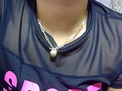 starpusy online show from October 21, 2025, 8:47 am