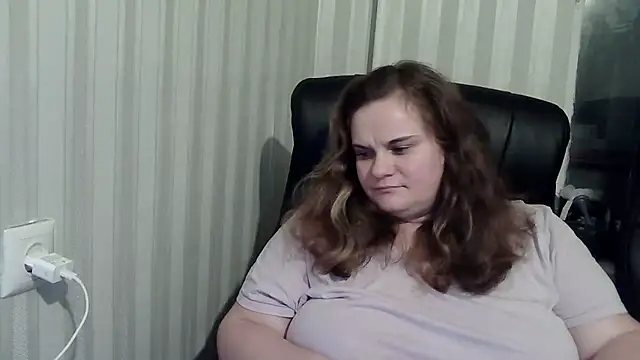 HarmonyKarera online show from November 1, 2025, 7:41 pm