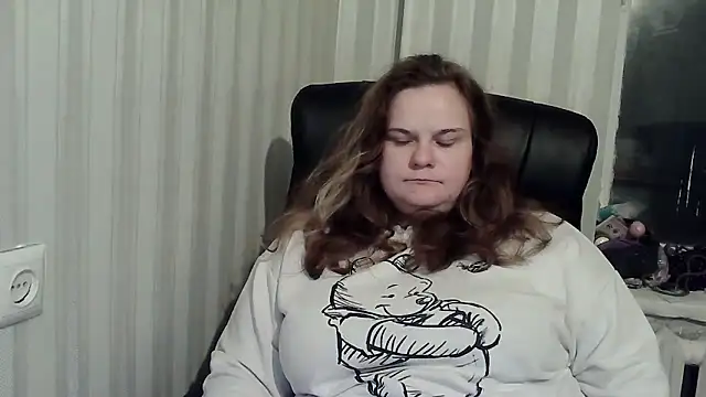 HarmonyKarera online show from November 5, 2025, 3:04 pm