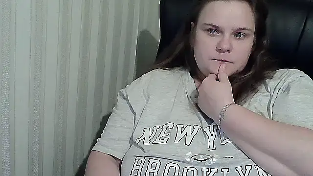 HarmonyKarera online show from November 9, 2025, 9:52 pm