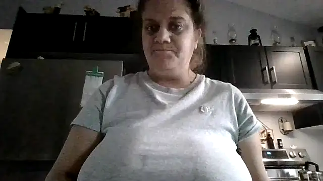 october1992xx online show from October 28, 2025, 12:59 pm