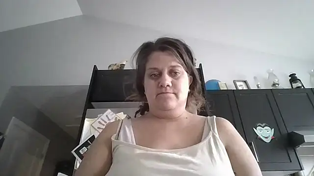 october1992xx online show from October 24, 2025, 12:48 pm