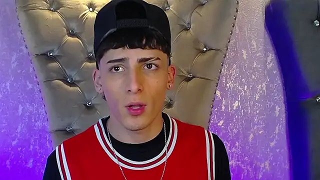 MateoMitchell online show from October 23, 2025, 6:01 am