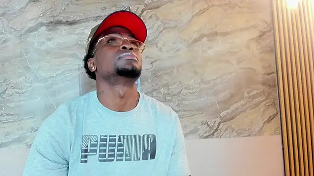 COMPTON 01 online show from October 18, 2025, 3:52 am