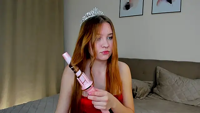 MarindaRuud online show from October 31, 2025, 11:51 am