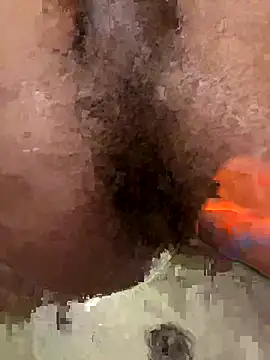 randomtop1 online show from October 3, 2025, 3:24 pm