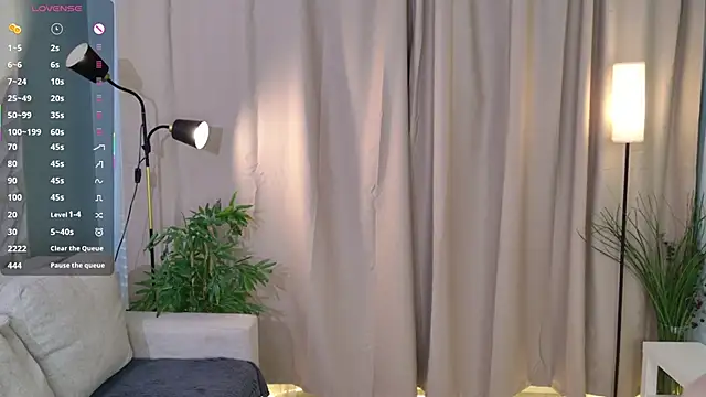 Playful Lia online show from November 25, 2025, 2:06 pm