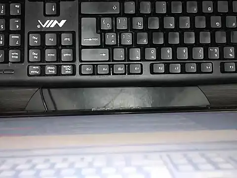 dalilah pervertt online show from December 21, 2025, 2:41 pm