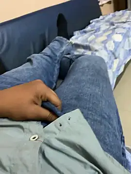 kartik 12098 online show from January 17, 2026, 10:52 am