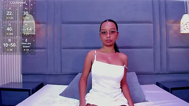 AliceJackkson online show from October 9, 2025, 11:44 am