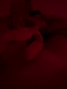 nieonixpeek19 online show from November 18, 2025, 7:17 pm