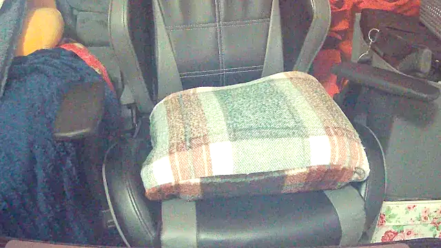 Snapshot of Playful_MILF_Demi chatting on February 16, 2026, 10:51 pm Playful MILF Demi online show from February 16, 2026, 10:51 pm