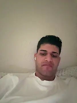 Snapshot of Xhabi22 chatting on May 15, 2026, 2:15 pm Xhabi22 online show from May 15, 2026, 2:15 pm